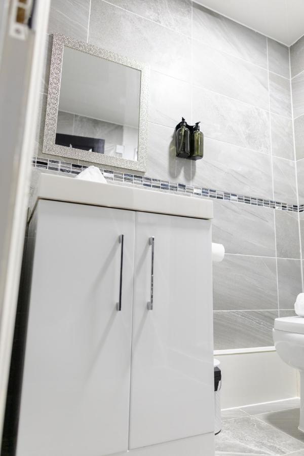 Chic Urban 2 Bedroom Apartments 卡迪夫 外观 照片