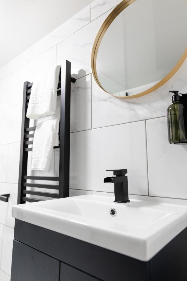 Chic Urban 2 Bedroom Apartments 卡迪夫 外观 照片